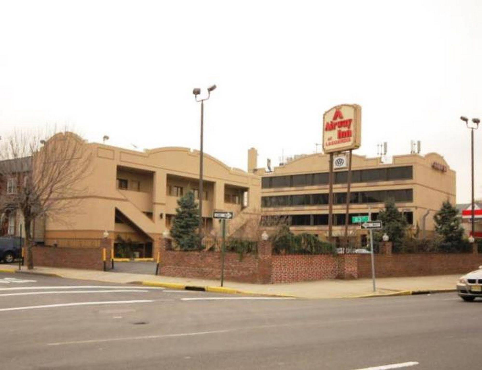 Airway Inn New York Exterior photo